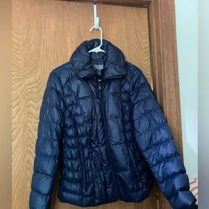 Kenneth Cole size medium light weight jacket dark blue excellent condition